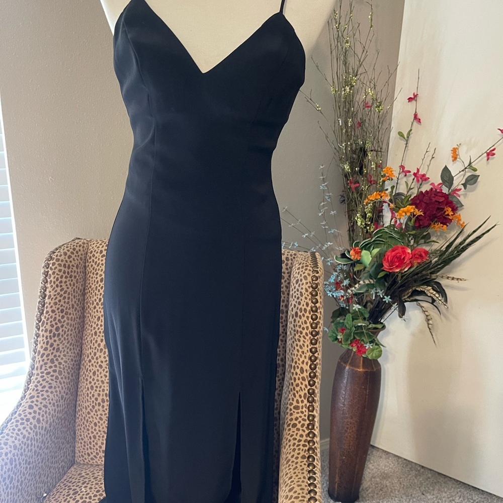 Exsquisite Black Spaghetti Strap Cocktail Dress